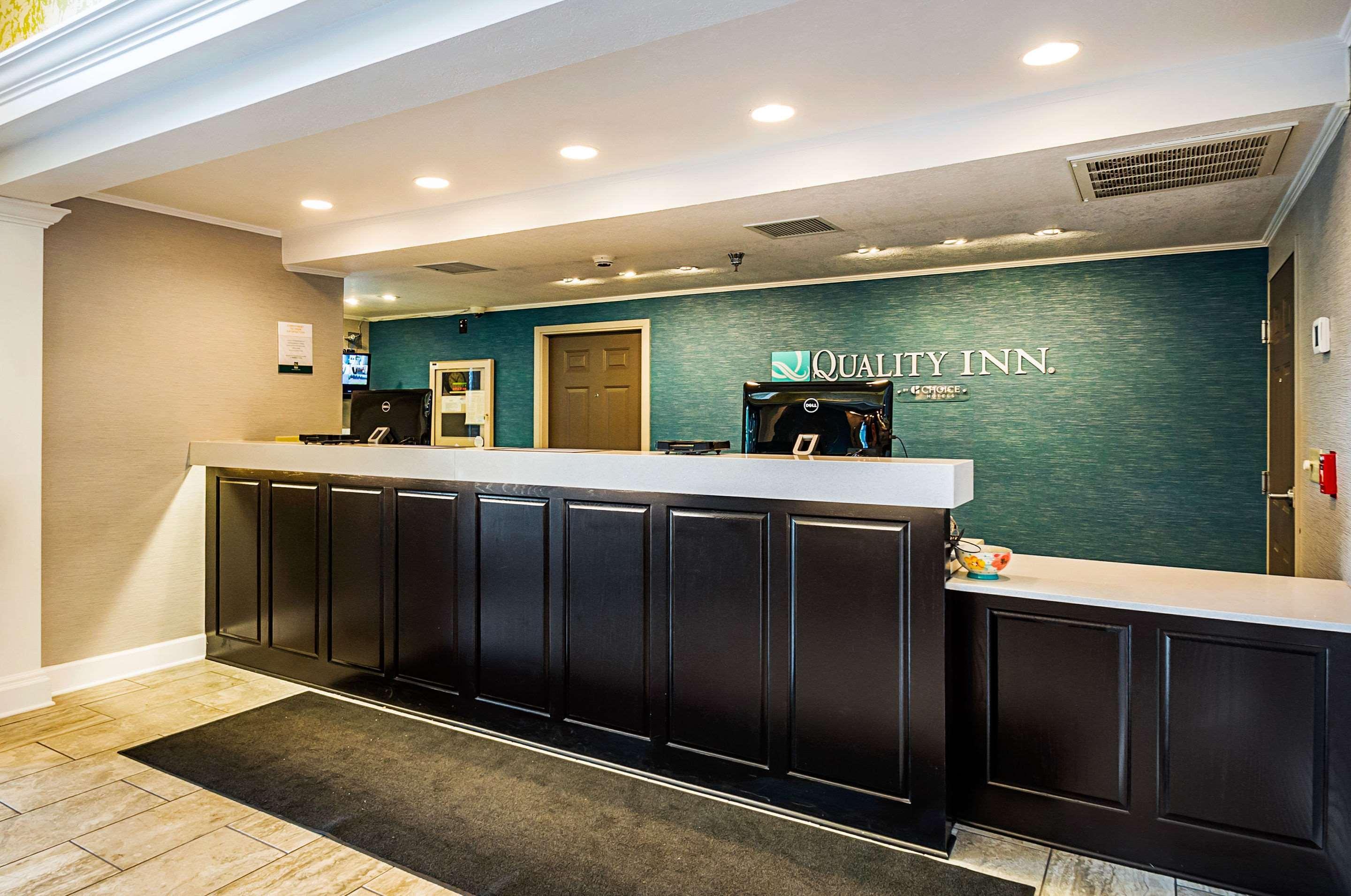 Quality Inn Harrisonburg I-81 Exterior photo