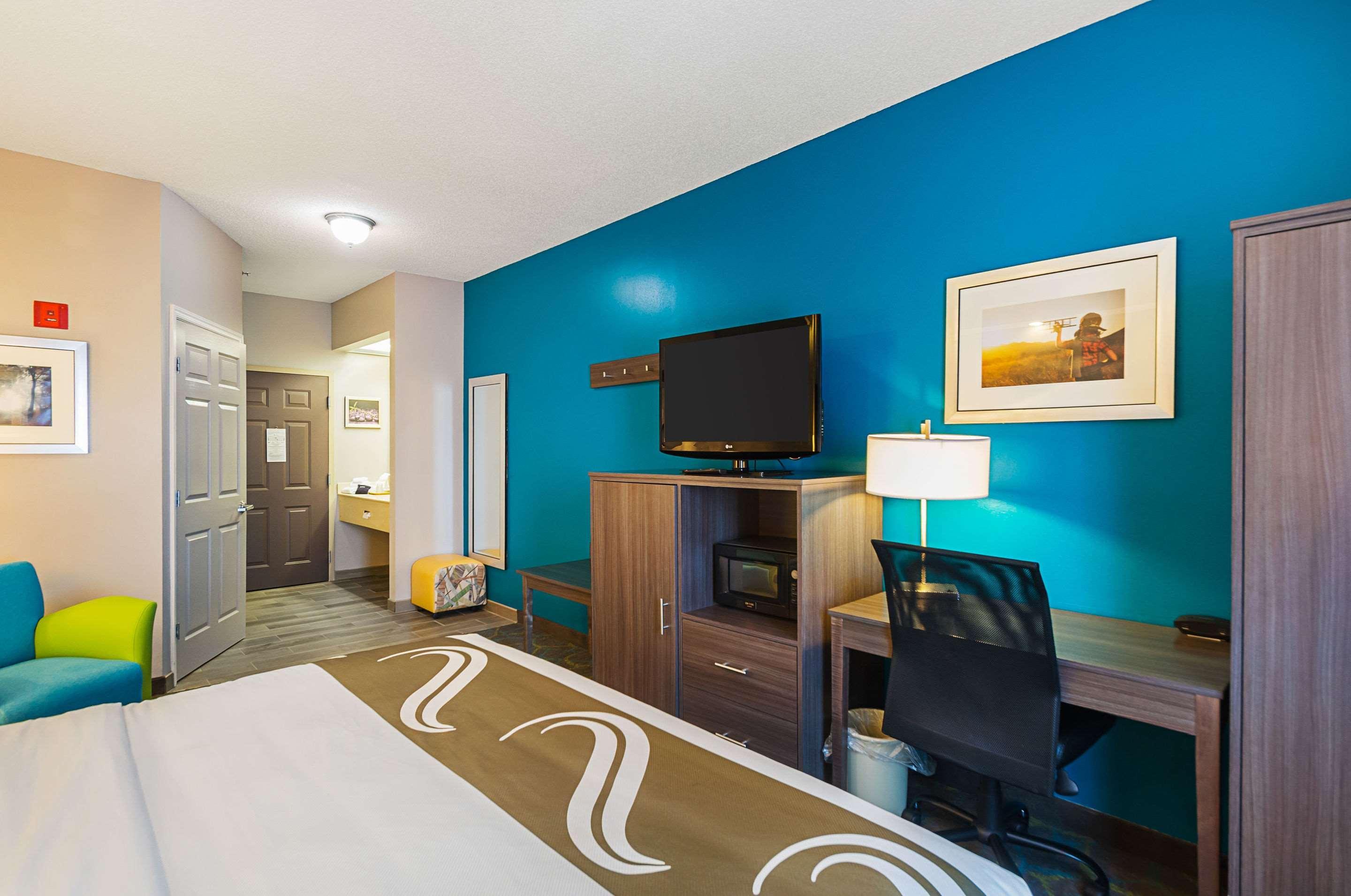 Quality Inn Harrisonburg I-81 Exterior photo