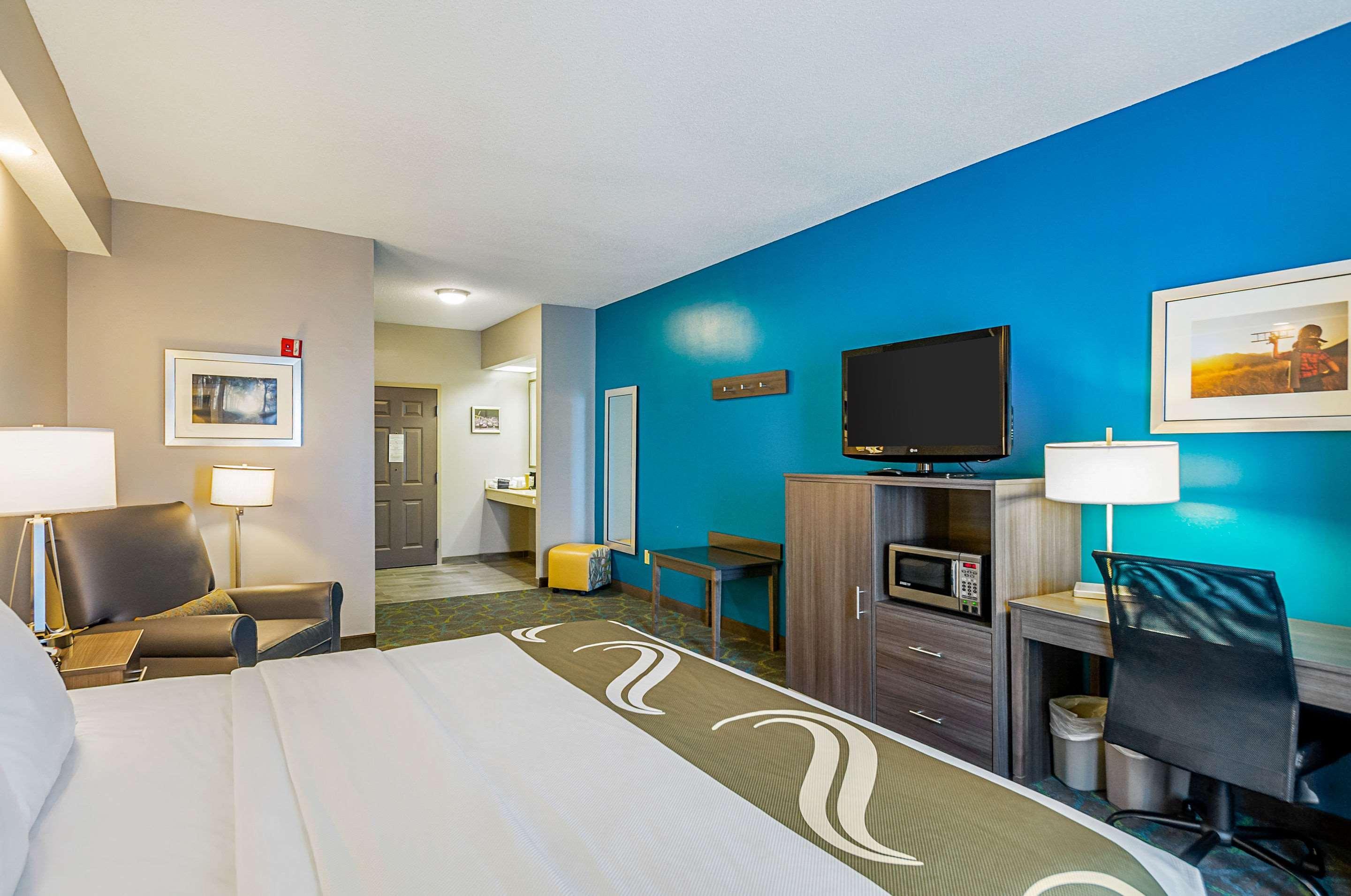 Quality Inn Harrisonburg I-81 Exterior photo