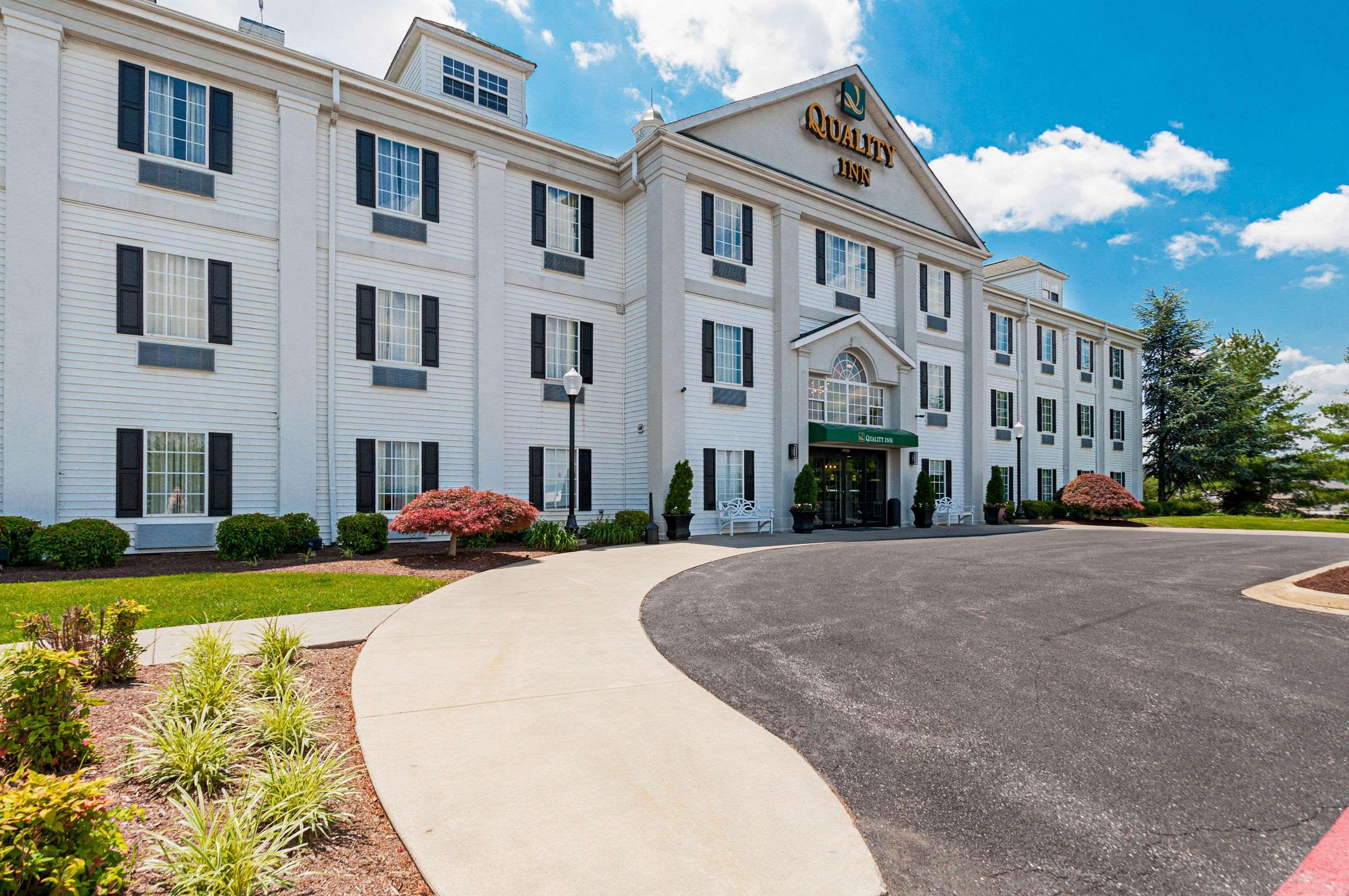 Quality Inn Harrisonburg I-81 Exterior photo